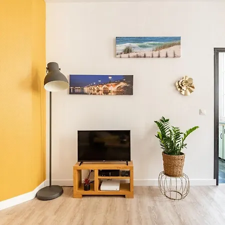 Apartment De Grand T2 Standing