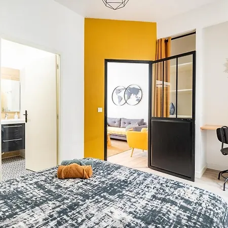 De Grand T2 Standing Apartment *